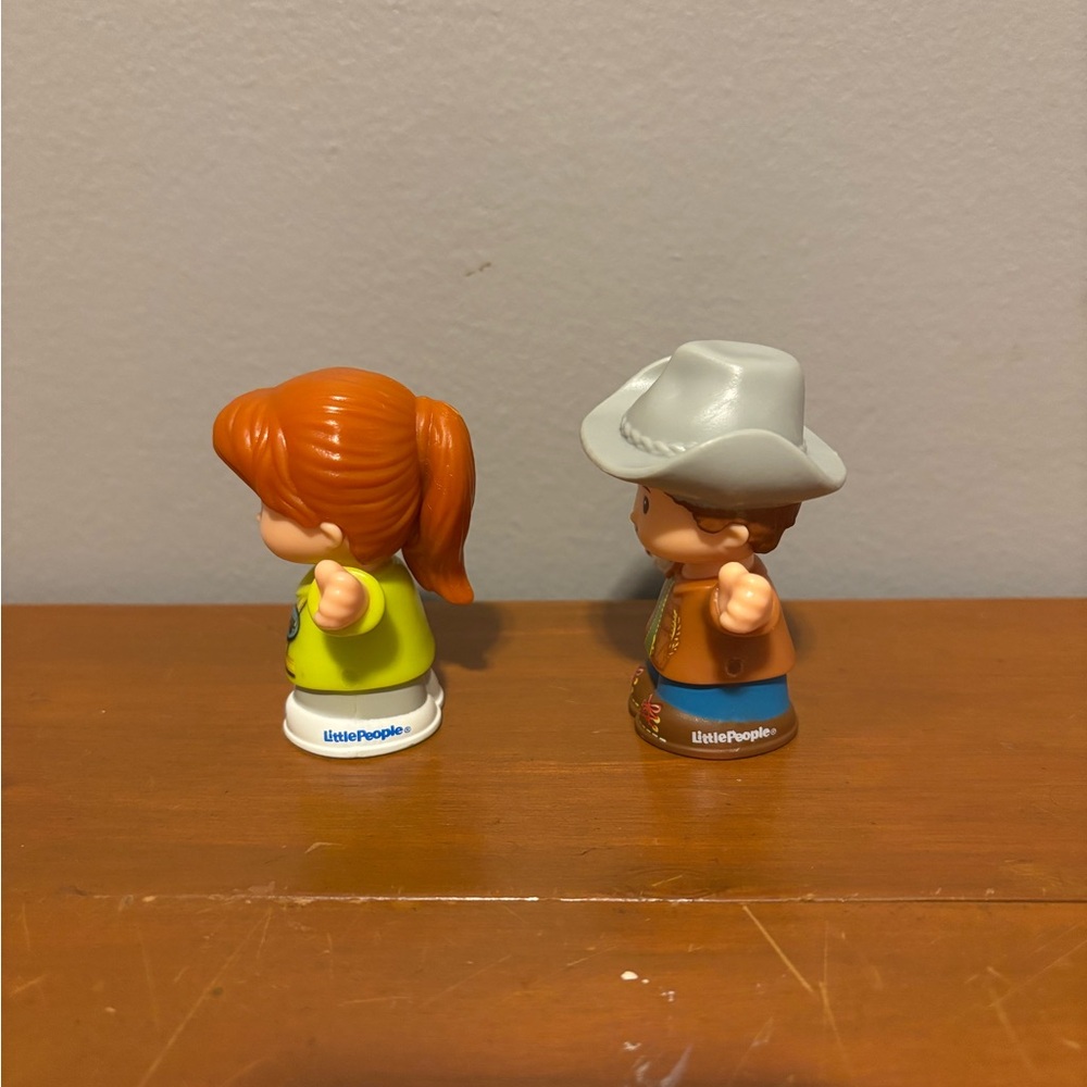 Little People Set of 2 - Farmer and Bus Driver Characters 👨‍🌾 🚌 - Picture 2 of 6